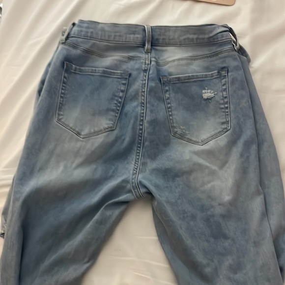 PacSun light wash ripped jeans - Picture 4 of 6